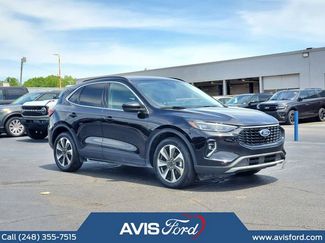 Used 2023 Ford Escape Platinum AWD/4WD video 1