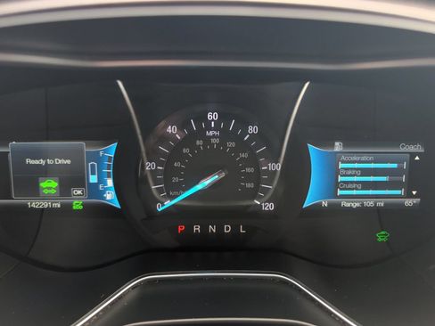 Used 2018 Ford Fusion SE FWD image 12