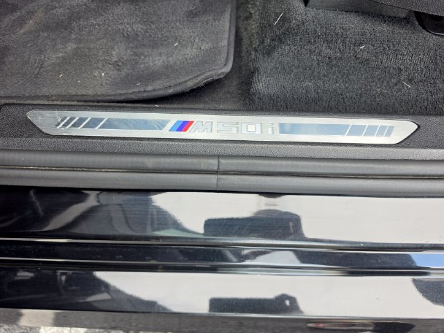Used 2021 BMW X7 M50i AWD/4WD image 27