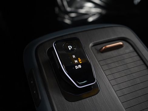 Used 2024 Nissan Ariya PLATINUM+ e-4ORCE image 24