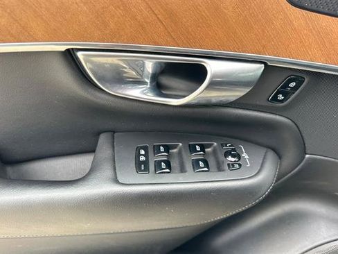Certified 2023 Volvo XC90 T8 Plus image 10