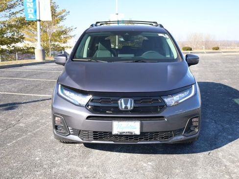 New 2026 Honda Odyssey Touring image 3
