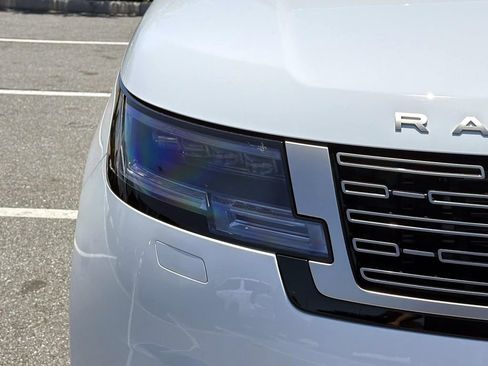 New 2026 Land Rover Range Rover SE AWD/4WD image 9
