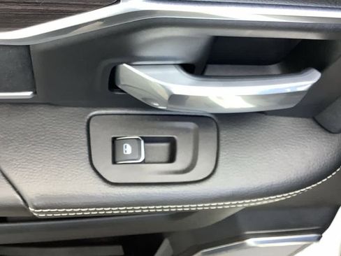 New 2025 RAM 2500 Laramie image 33