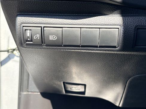 Used 2022 Toyota Corolla LE image 23