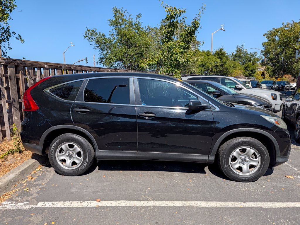 Used 2015 Honda CR-V LX image 2
