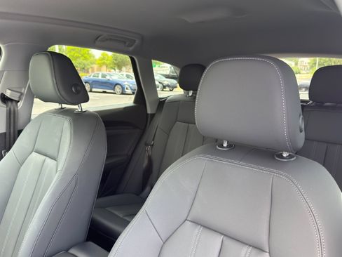 Used 2025 Audi Q5 Premium w/ Convenience Package AWD/4WD image 11