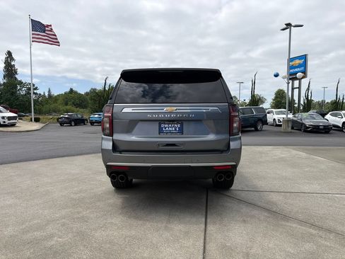 Used 2022 Chevrolet Suburban High Country w/ Max Trailering Package AWD/4WD image 5