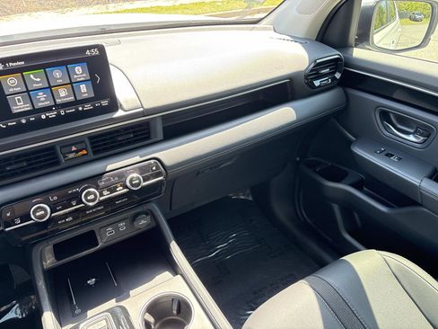 Used 2025 Honda Pilot EX-L image 26
