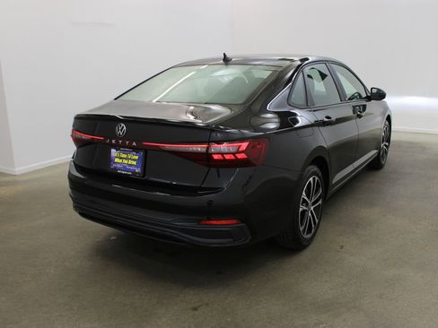 New 2026 Volkswagen Jetta Sport FWD image 5