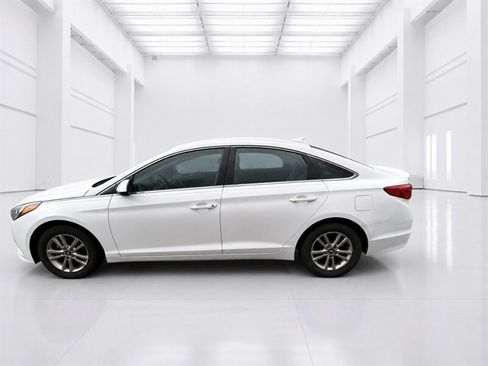 Used 2017 Hyundai Sonata SE FWD image 5