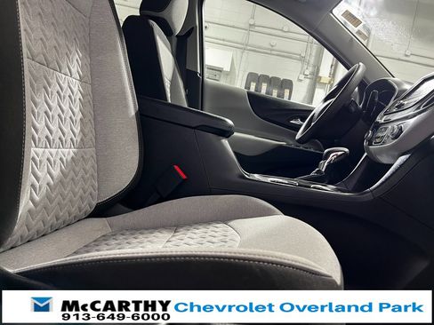 Used 2022 Chevrolet Equinox LS w/ LS Convenience Package image 27