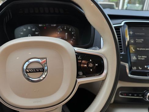 Used 2020 Volvo XC90 T6 Momentum AWD/4WD image 19