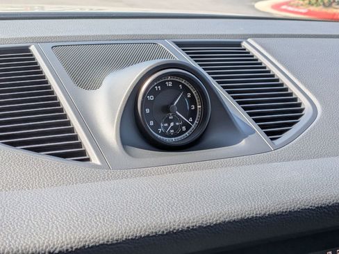 New 2026 Porsche Macan image 20