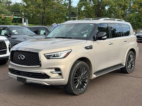 Certified 2023 INFINITI QX80 Premium Select w/ All-Season Package AWD/4WD image 3