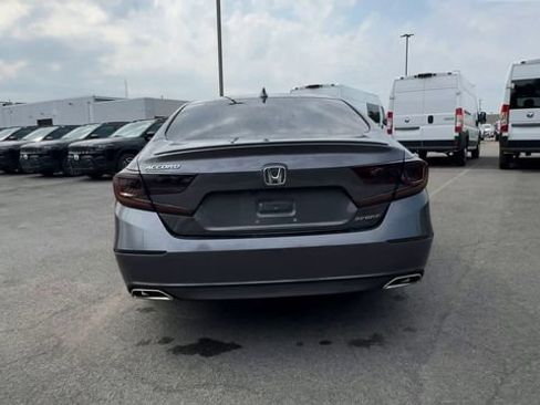 Used 2018 Honda Accord Sport image 7