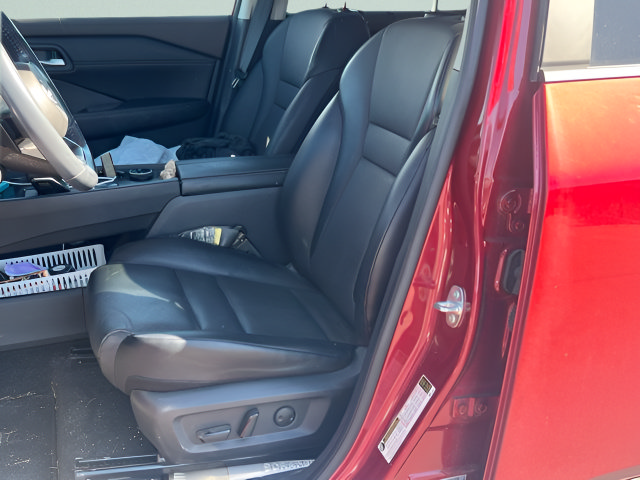 Used 2023 Nissan Rogue SV w/ SV Premium B Package AWD/4WD image 8