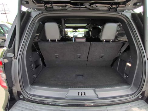 Used 2024 Ford Expedition Limited AWD/4WD image 37