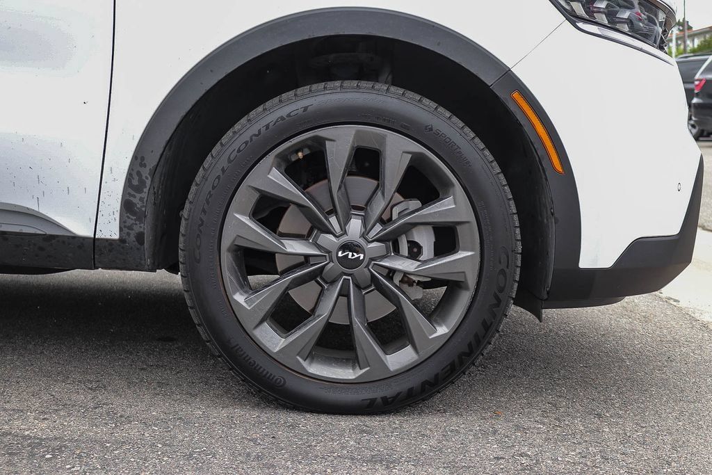 Used 2022 Kia Sorento SX Prestige w/ Rust Color Package AWD/4WD image 7