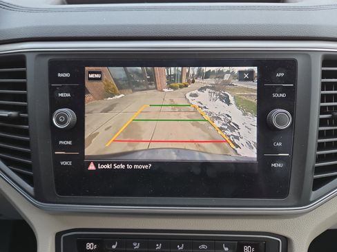 Used 2019 Volkswagen Atlas SE w/ Panoramic Sunroof Package image 26