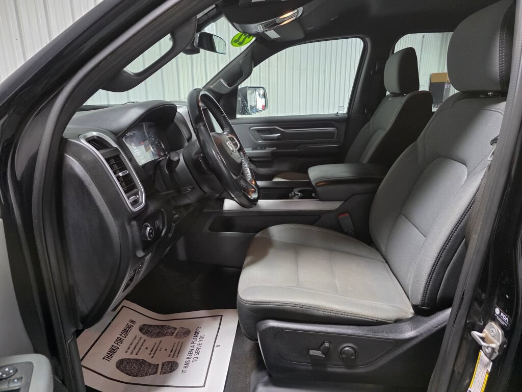 Used 2022 RAM 1500 Big Horn AWD/4WD image 10