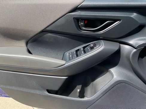 Used 2025 Subaru Crosstrek 2.0i AWD/4WD image 13