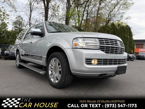 Used 2013 Lincoln Navigator L 4WD image 10