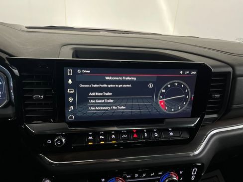 Used 2025 GMC Sierra 1500 SLT w/ SLT Premium Package image 34