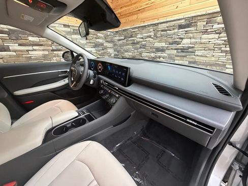Used 2026 Hyundai Sonata SEL FWD image 44