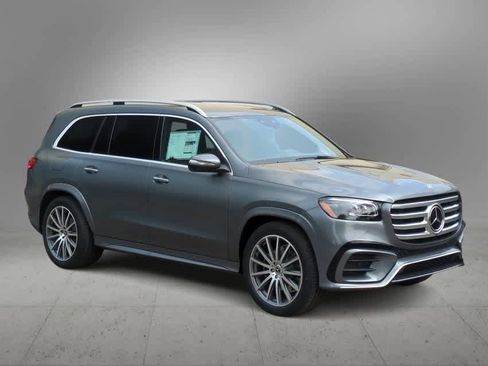 New 2025 Mercedes-Benz GLS 450 4MATIC image 2