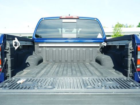 Used 2023 Nissan Frontier SV w/ SV Convenience Package AWD/4WD image 8