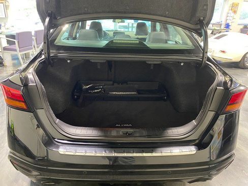 Used 2022 Nissan Altima 2.5 SL FWD image 17