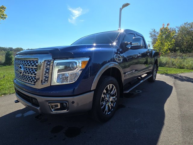 Used 2018 Nissan Titan Platinum Reserve w/ Platinum Utility Package AWD/4WD image 3