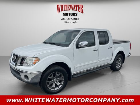 Used 2015 Nissan Frontier SL image 1