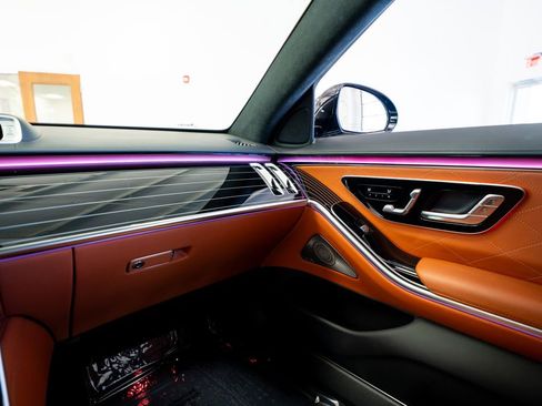 Used 2023 Mercedes-Benz S 580 4MATIC Sedan w/ Warmth & Comfort Package image 49