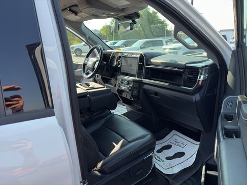 Used 2023 Ford F350 Lariat AWD/4WD image 25