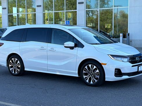 Certified 2026 Honda Odyssey Elite image 1
