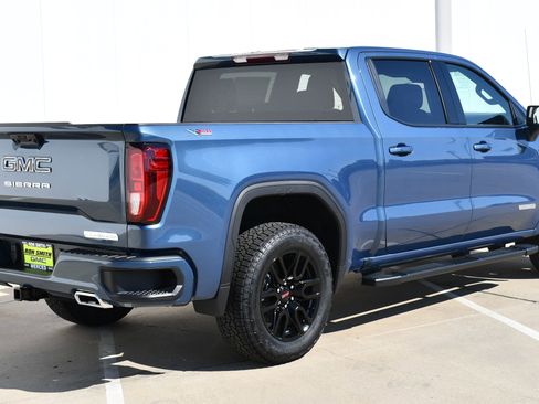 New 2026 GMC Sierra 1500 Elevation w/ LPO, Elevation Black Package image 6