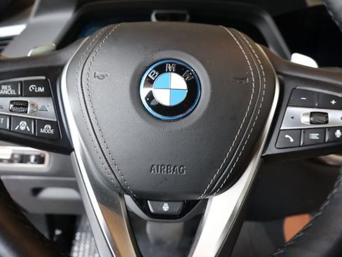 Used 2022 BMW X5 xDrive45e AWD/4WD image 22