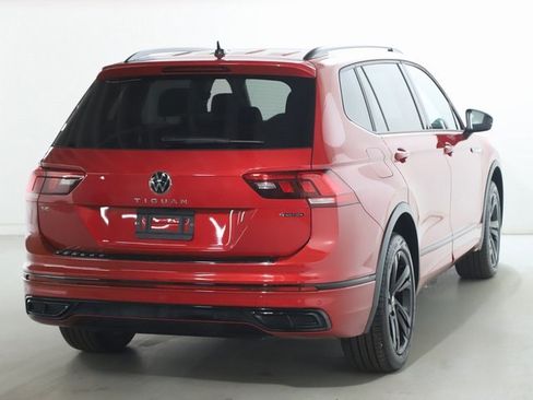 Used 2024 Volkswagen Tiguan SE R-Line image 48