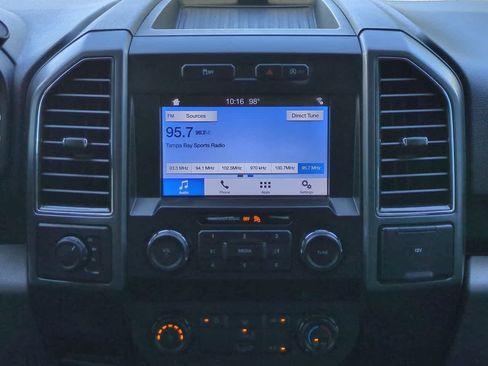 Used 2019 Ford F150 XLT AWD/4WD image 17