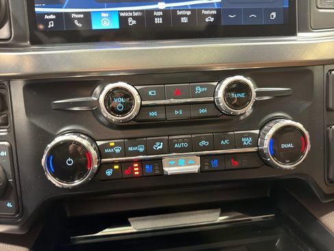 Used 2025 Ford F350 King Ranch w/ Chrome Package image 35