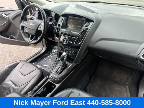 Used 2015 Ford Focus Titanium image 24