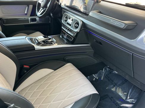Used 2024 Mercedes-Benz G 550 image 16