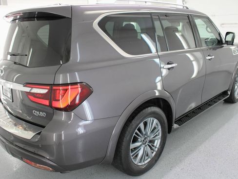 Used 2023 INFINITI QX80 Luxe w/ Cargo Package AWD/4WD image 10