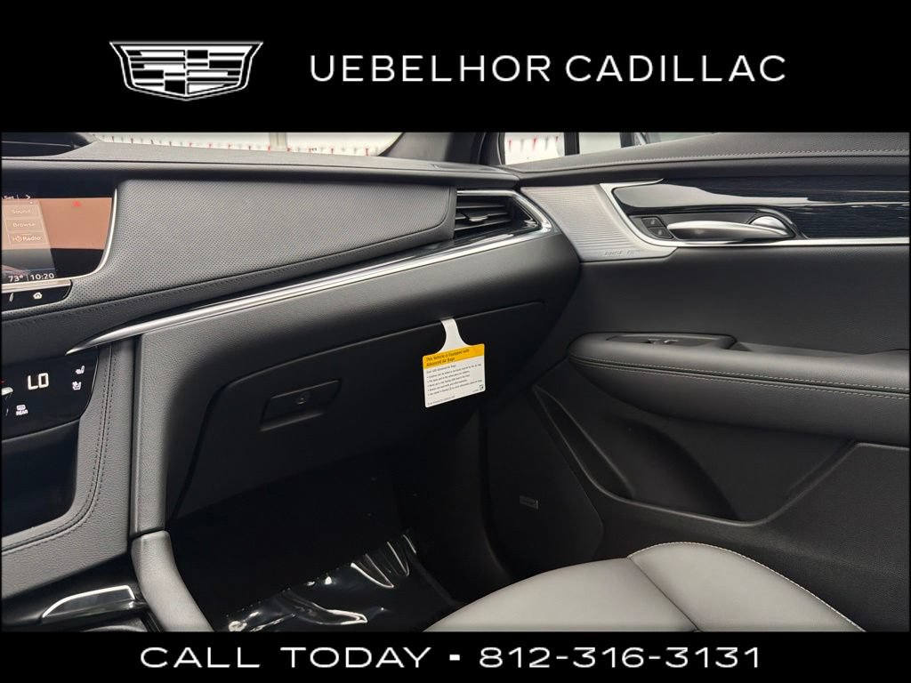 New 2026 Cadillac XT5 Premium Luxury w/ Driver Assist Package AWD/4WD image 17