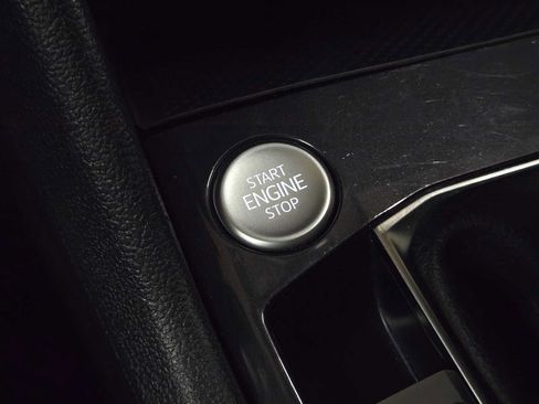 Used 2024 Volkswagen Tiguan S FWD image 31