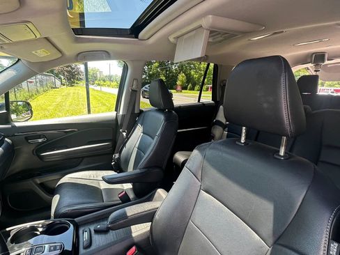 Used 2016 Honda Pilot Touring image 23