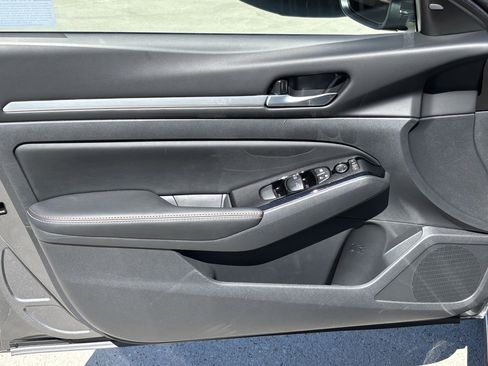 New 2025 Nissan Altima 2.5 SR w/ SR Premium Package image 17