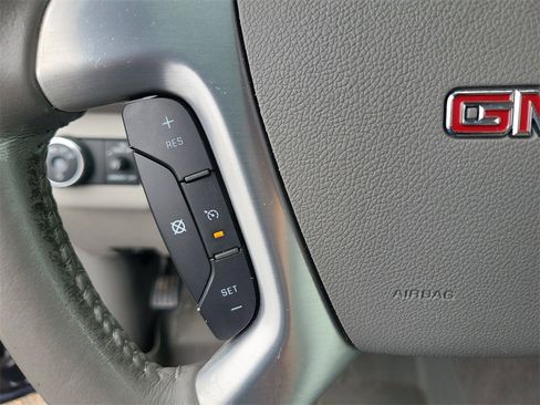 Used 2014 GMC Acadia SLT w/ Technology Package image 25